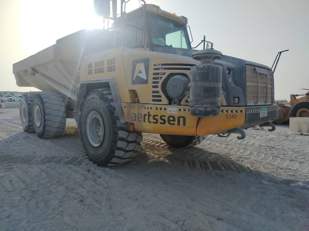 Komatsu HM400-3R (4 pieces available in Abu Dhabi)