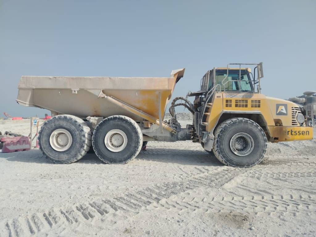 Komatsu HM400-3R (4 pieces available in Abu Dhabi)