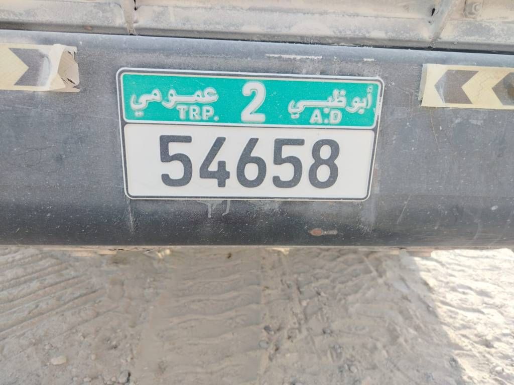 Komatsu HYM400-3R (4 pieces available in Abu Dhabi)