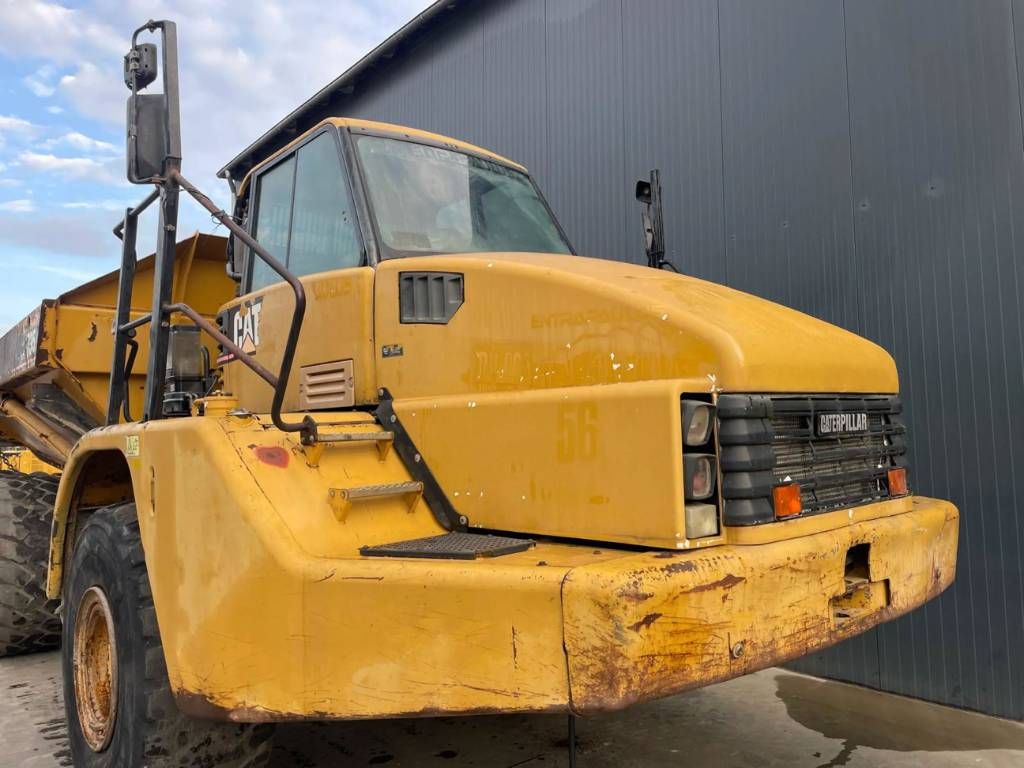 CAT 735
