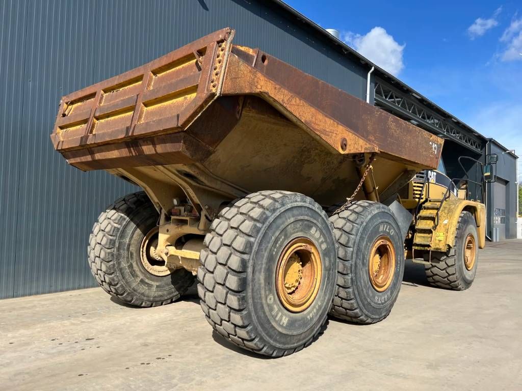 CAT 740