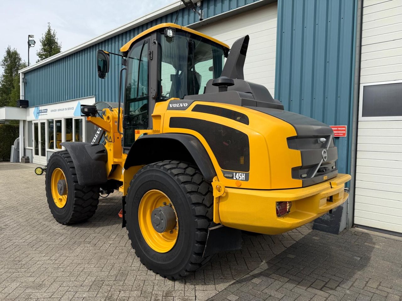 VOLVO L45H (BJR 2017 )