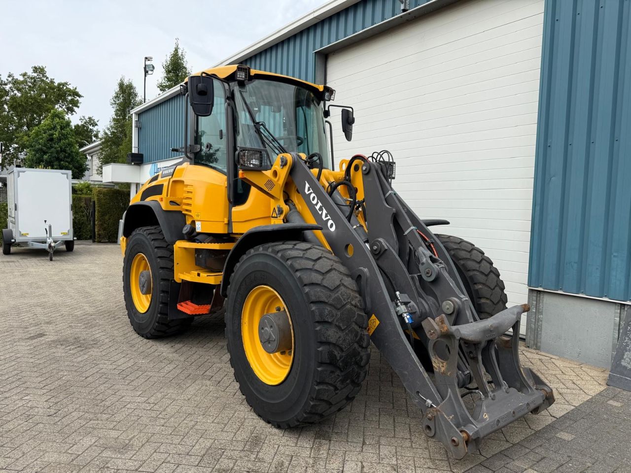 VOLVO L45H (BJR 2017 )