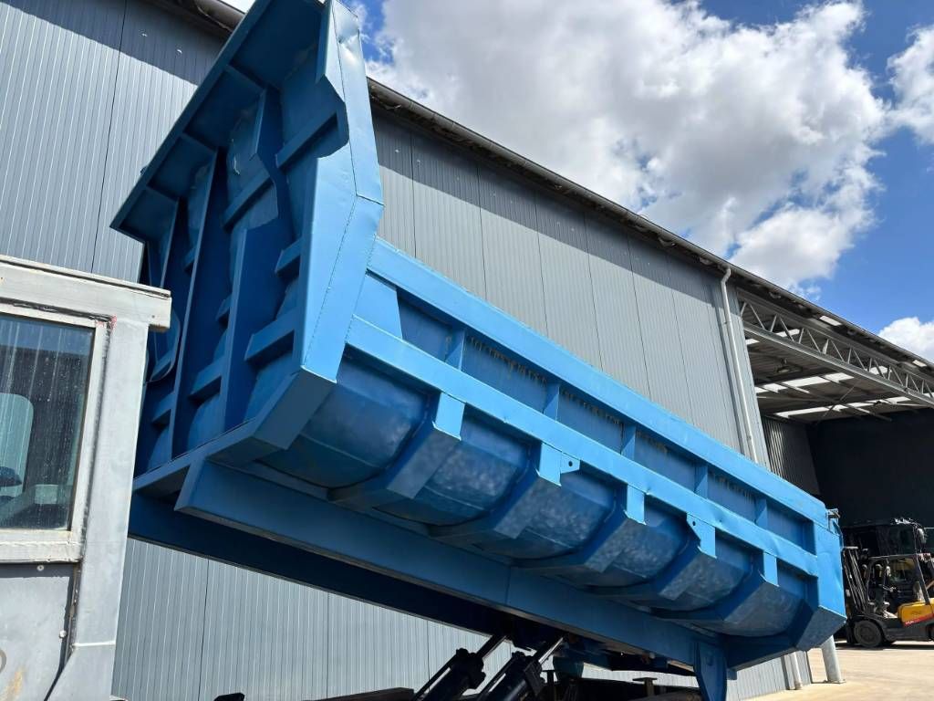 Morooka 2200 CAT 3306 engine