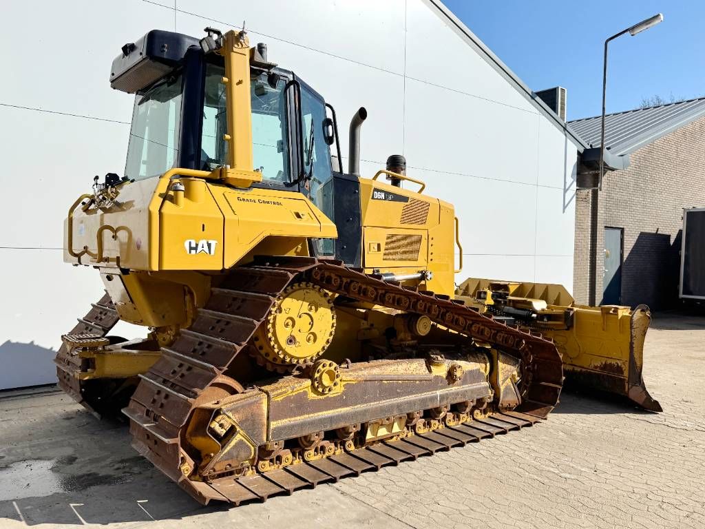 CAT D6N LGP - Backup Camera / GPS Prepaired
