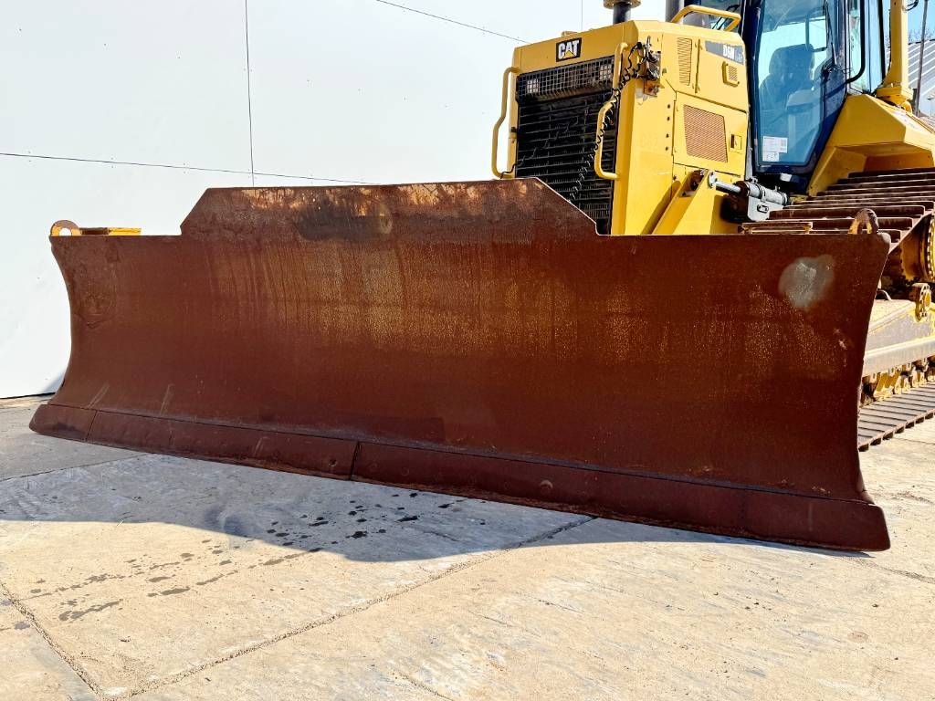 CAT D6N LGP - Backup Camera / GPS Prepaired