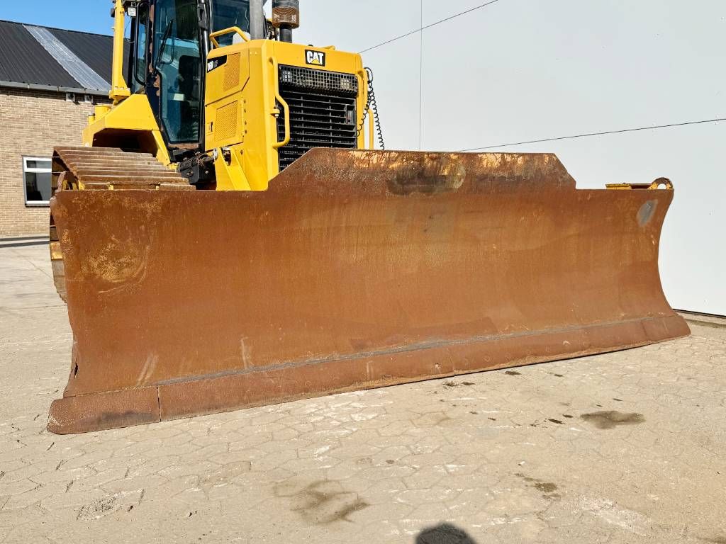 CAT D6N LGP - Backup Camera / GPS Prepaired