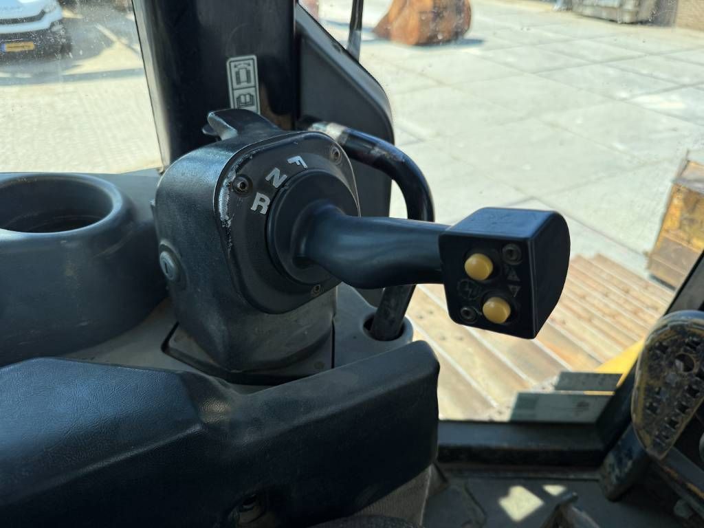 CAT D6N LGP - CE Certified / Ripper Valve / Airco
