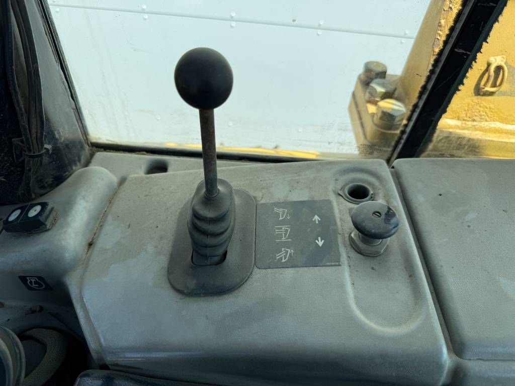 CAT D6N LGP - CE Certified / Ripper Valve / Airco