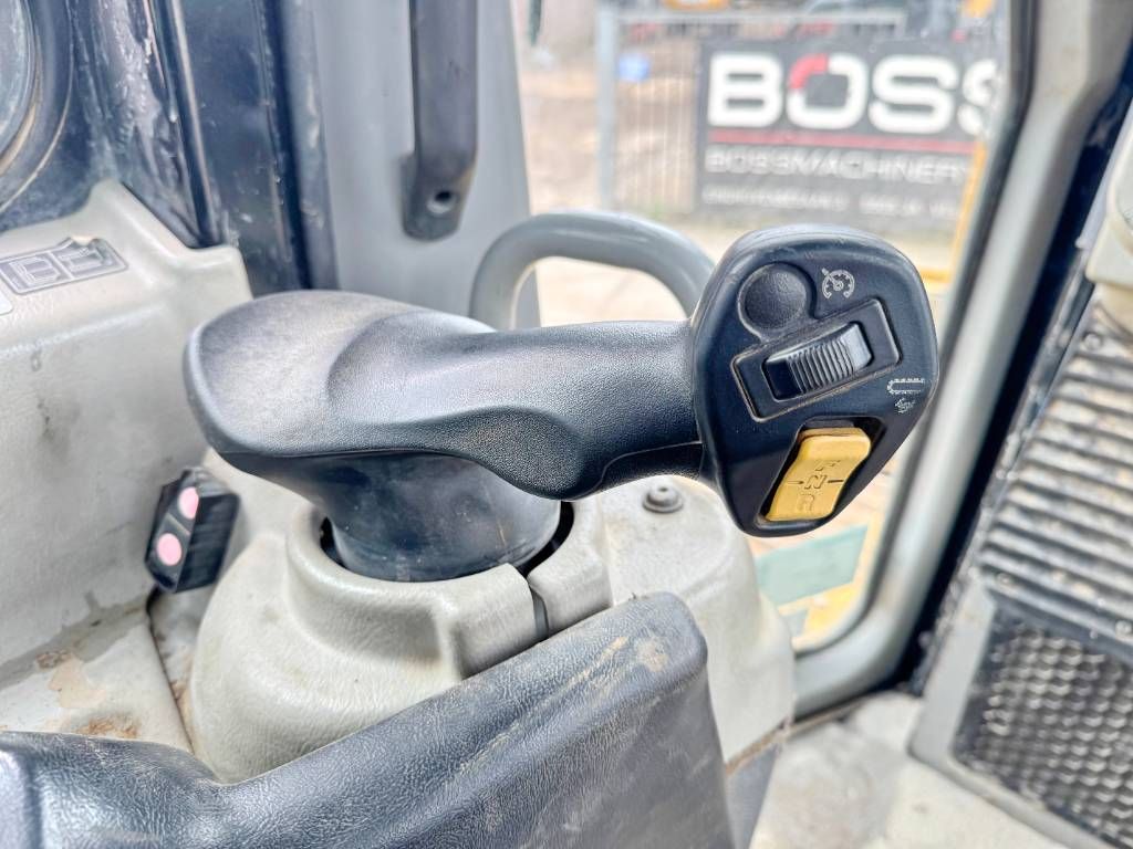 CAT D6T - Ripper / EPA Certified