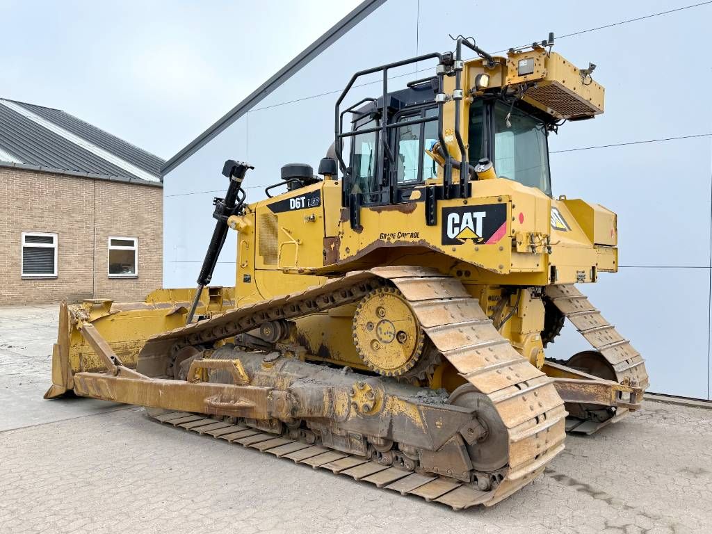 CAT D6T LGP - 360° Camera / Ripper Valve / Airco