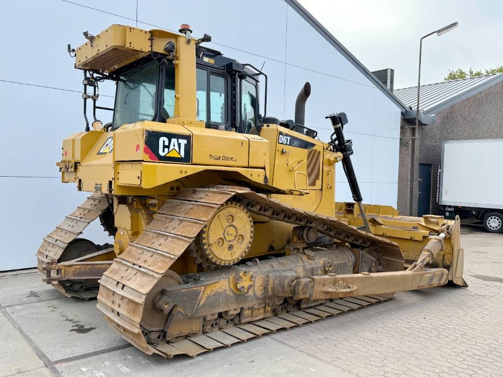 CAT D6T LGP - 360° Camera / Ripper Valve / Airco