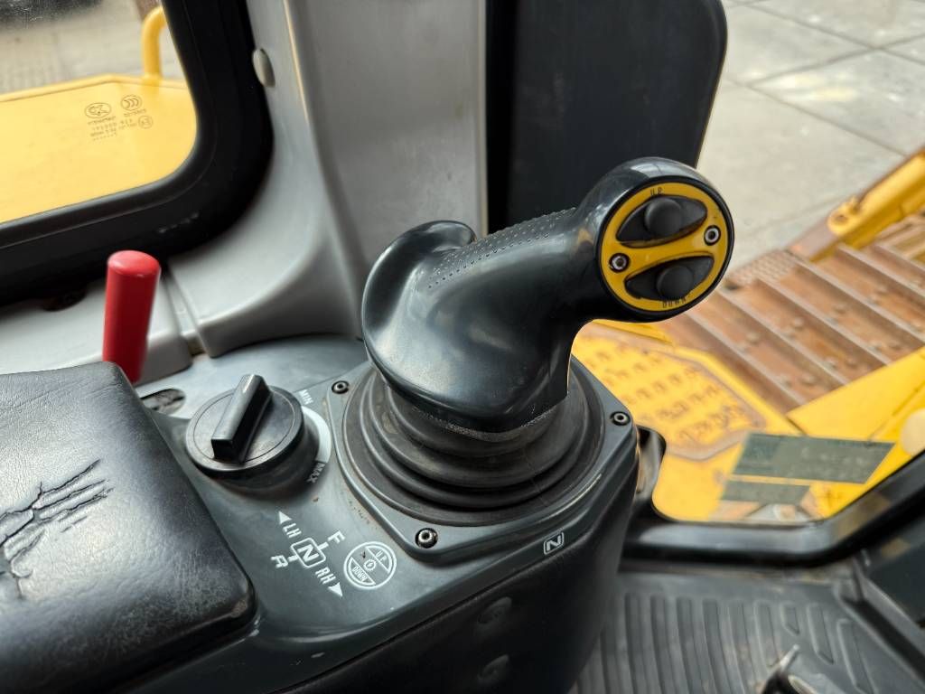 Komatsu D155AX-8 - German Machine / Ripper Valve / Camera