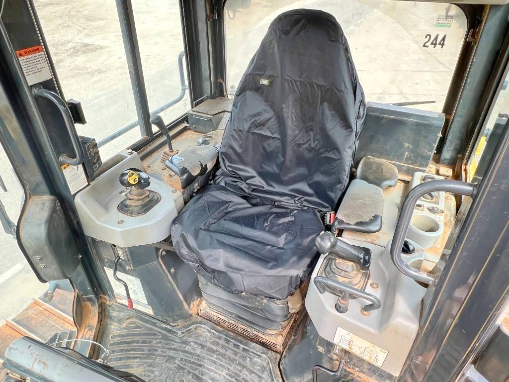 Komatsu D61PXi-24 - EPA Certified / Good Overall Condition