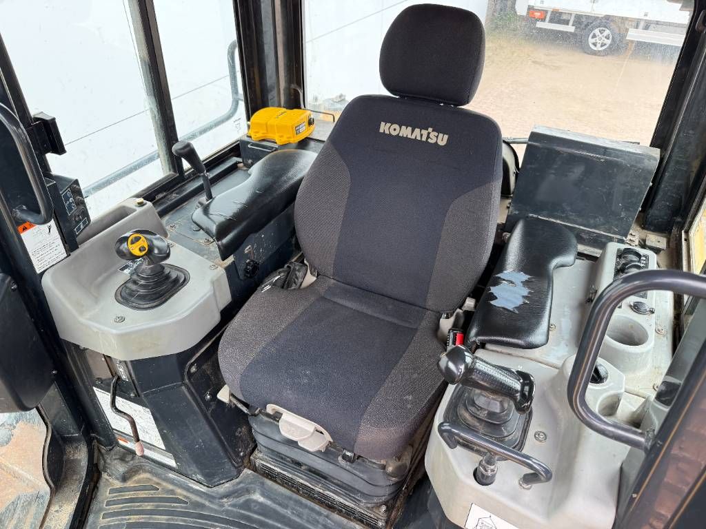 Komatsu D61PXi-24 - Trimble GPS/GNSS / Ripper Valve
