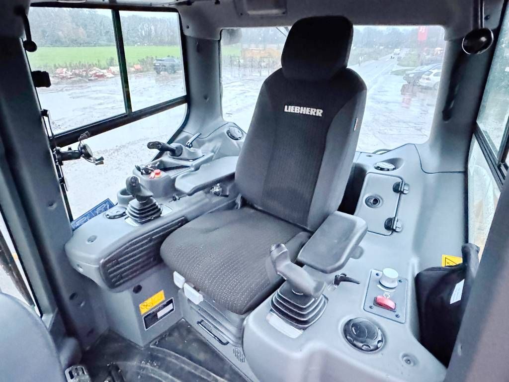 Liebherr PR746 05L Gen 8 - 1 Yr / 2000h Powertrain Warranty