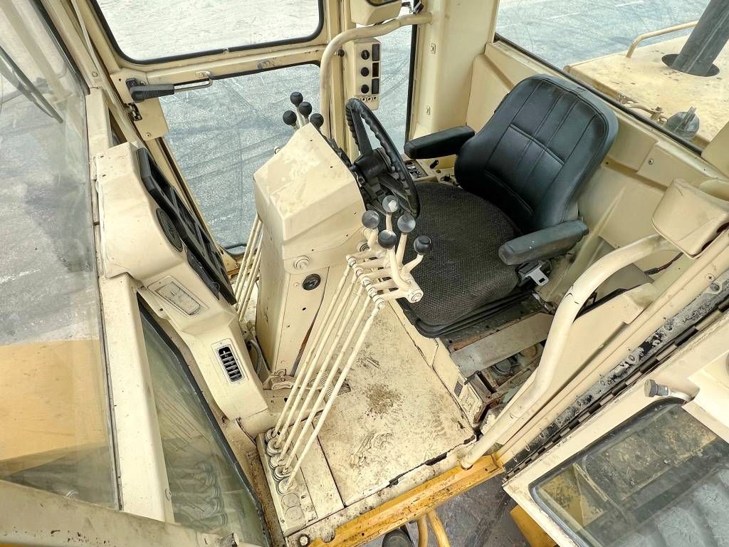 CAT 16H - 4 Tine Ripper / Good Overall Condition