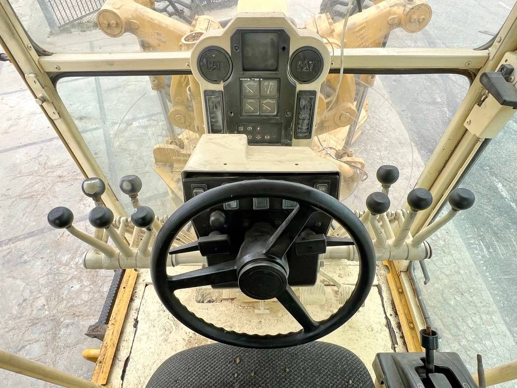 CAT 16H - 4 Tine Ripper / Good Overall Condition