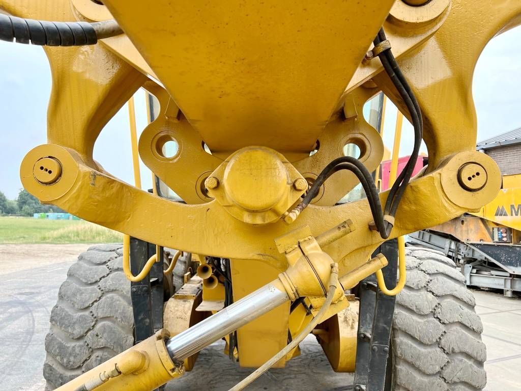 CAT 16H - 4 Tine Ripper / Good Overall Condition