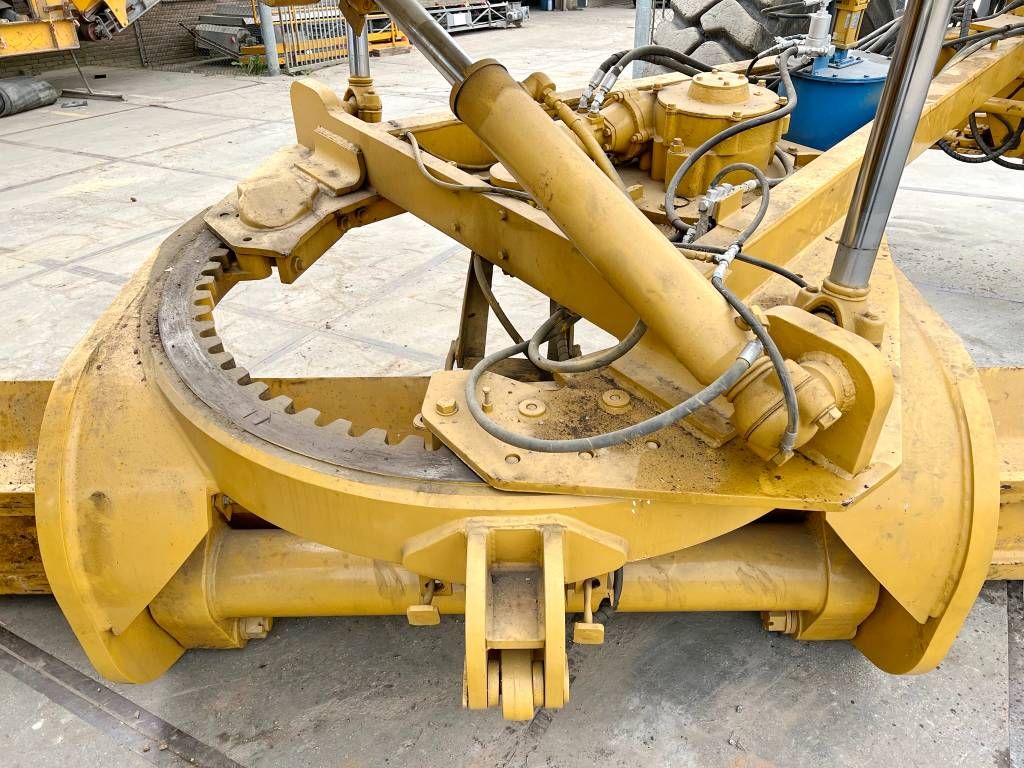 CAT 16H - 4 Tine Ripper / Good Overall Condition