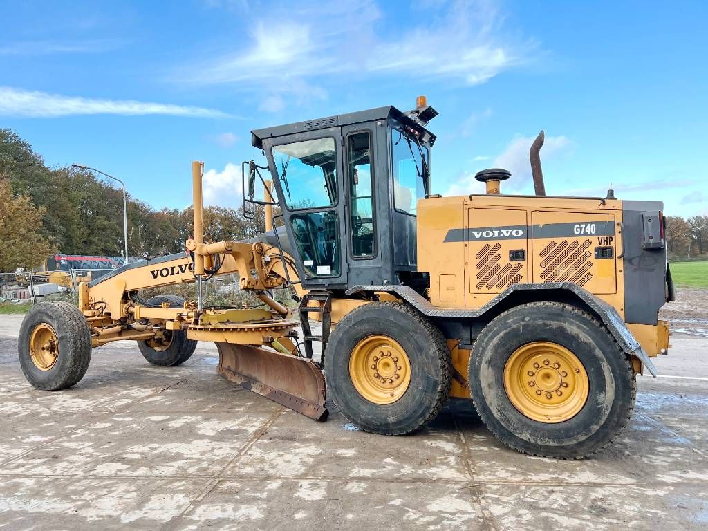 Volvo G740B - EPA Certified / Cummins Engine!