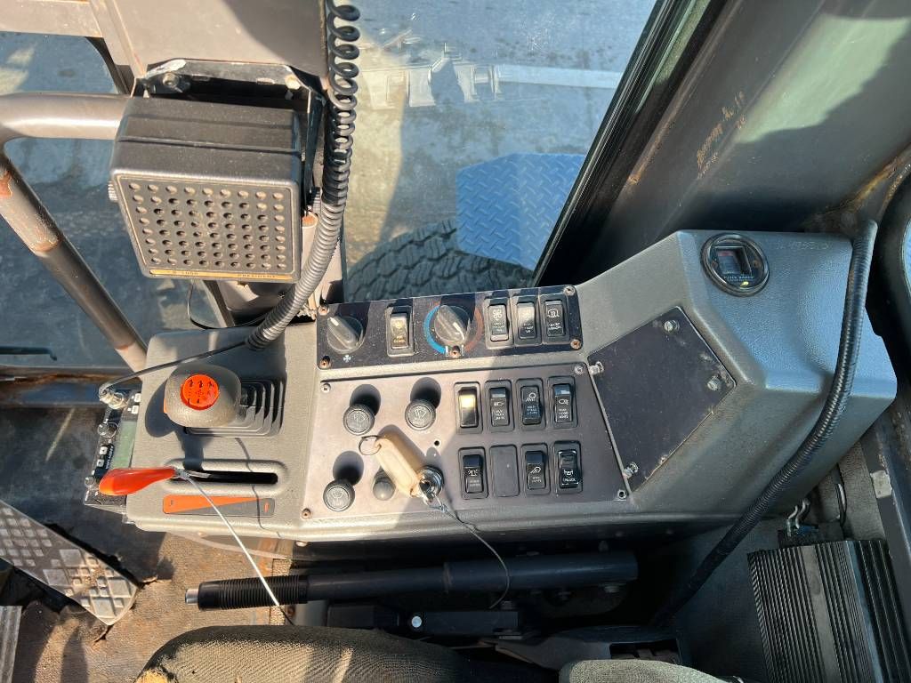 Volvo G740B - EPA Certified / Cummins Engine!