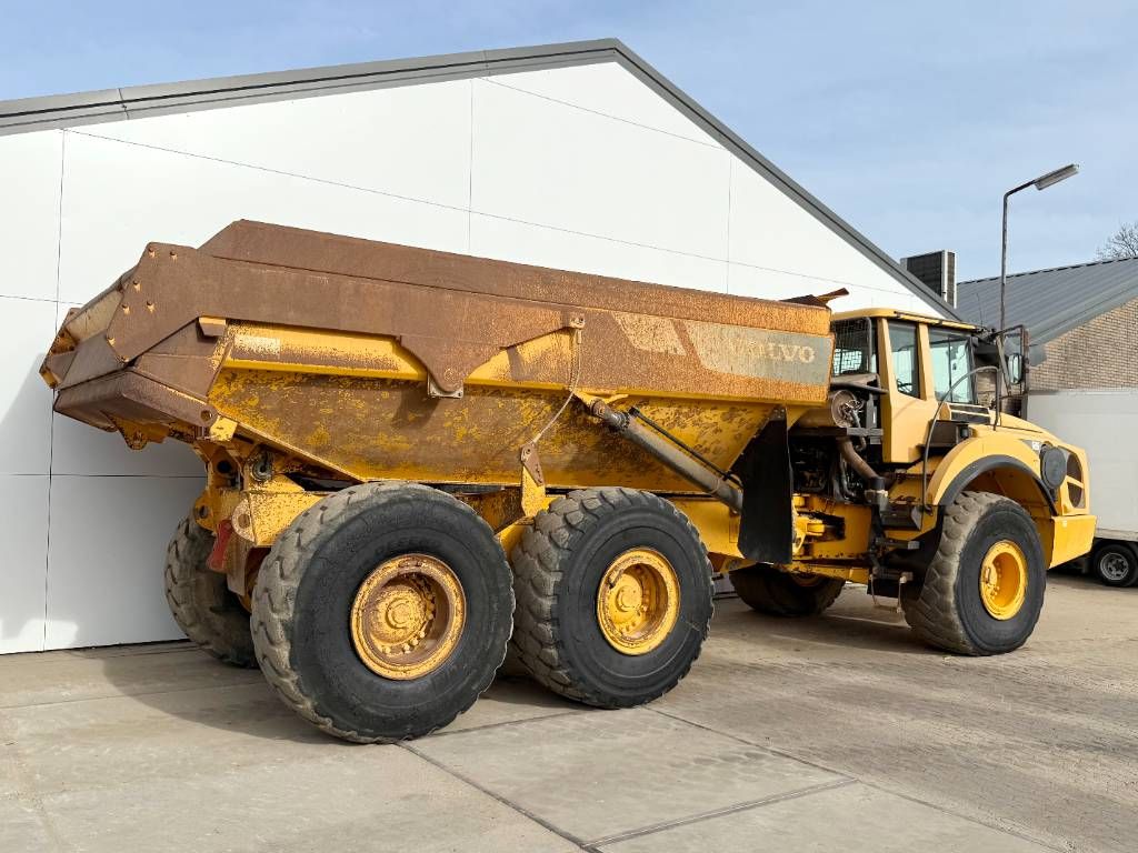 Volvo A35F - Tailgate / Backup Camera