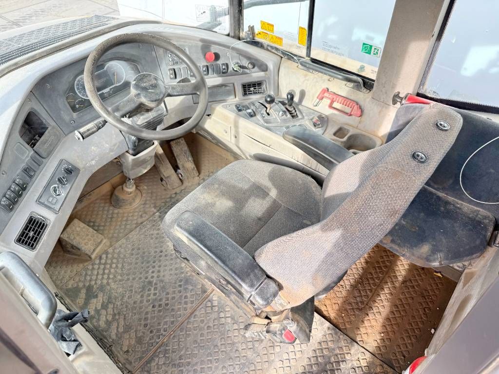 Volvo A35F - Tailgate / Backup Camera
