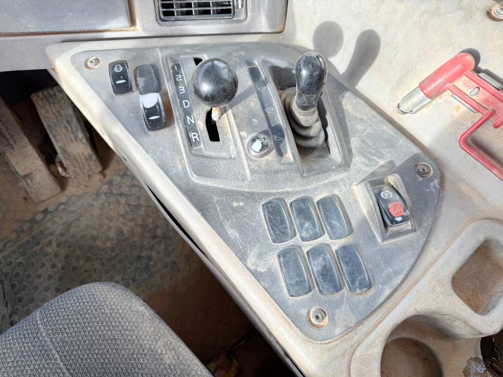 Volvo A35F - Tailgate / Backup Camera