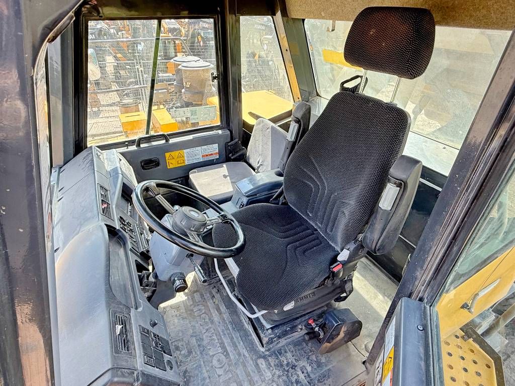 Komatsu HD405-7 - German Machine / Automatic Greasing