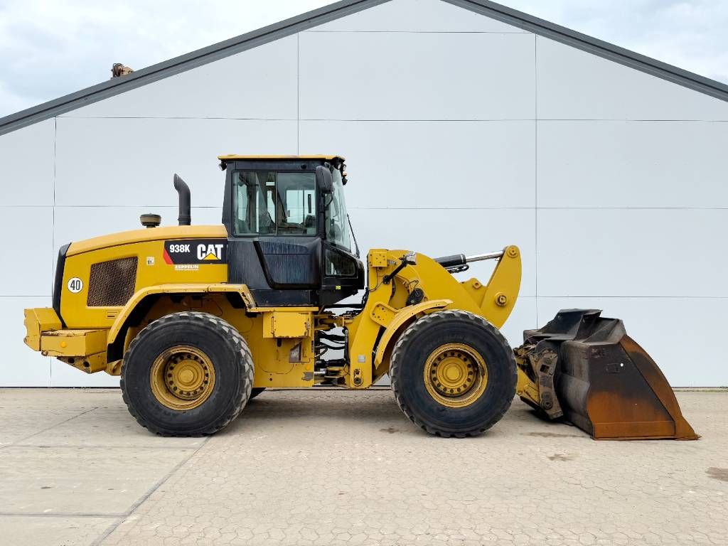 CAT 938K - German German / Backup Camera