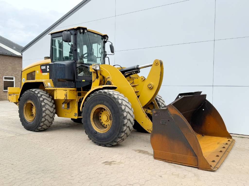 CAT 938K - German German / Backup Camera