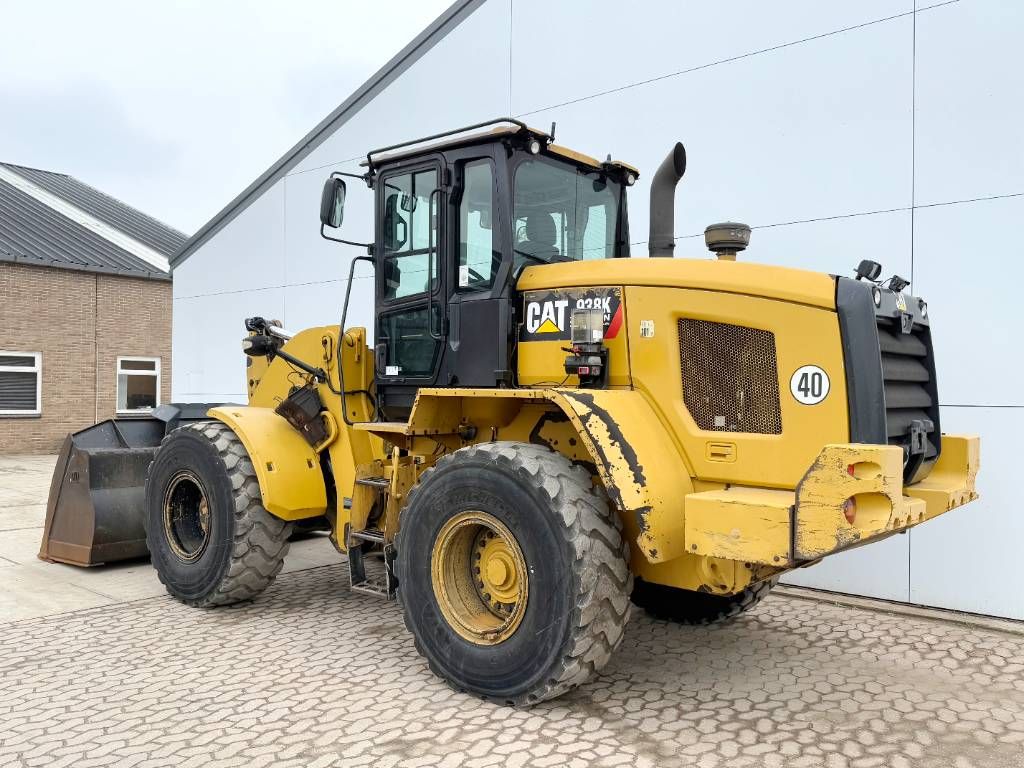 CAT 938K - German German / Backup Camera