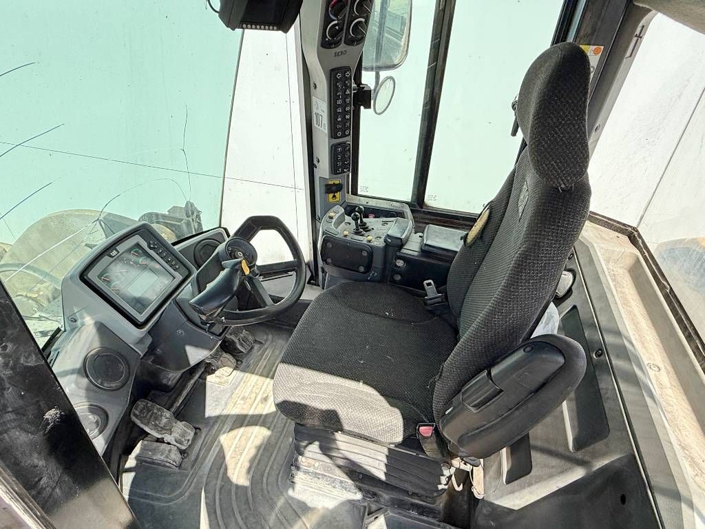 CAT 950K - German Machine / New Michelin Tyres!