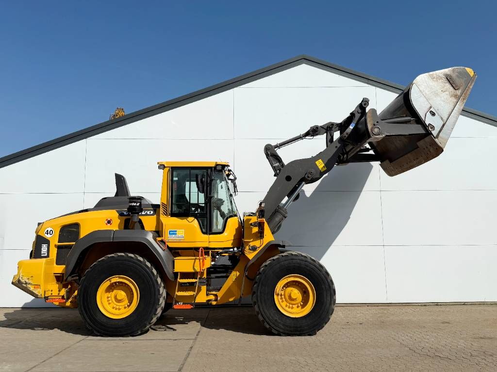 Volvo L110H - German Machine / High-tip Bucket / 3rd Fun