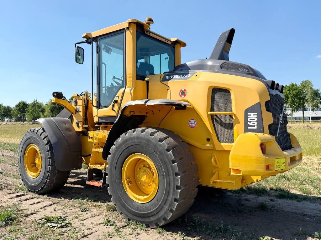 Volvo L60H - 3rd Function / Automatic Greasing