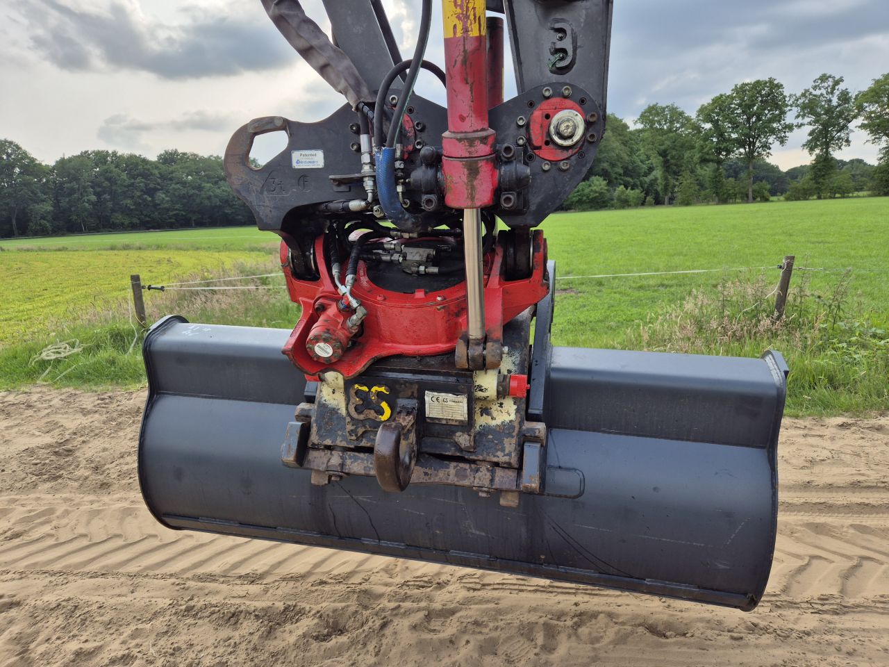 Volvo EW 140 D mobiele kraan / graafmachine (draaikantelstuk)