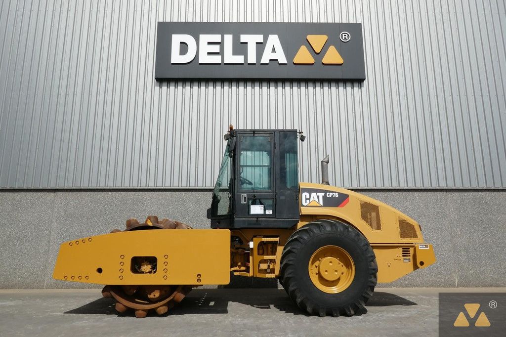 Caterpillar CP76