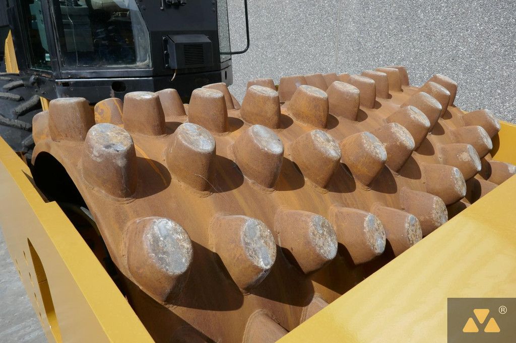 Caterpillar CP76