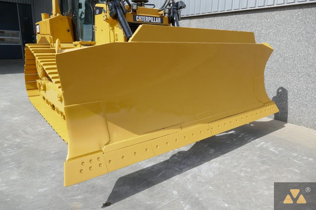 Caterpillar D6T LGP
