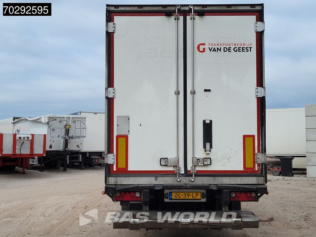 Schmitz SKO24 3 assen TUV 01/26 Liftachse Blumenbreit Palettenkisten Tailgate Defect