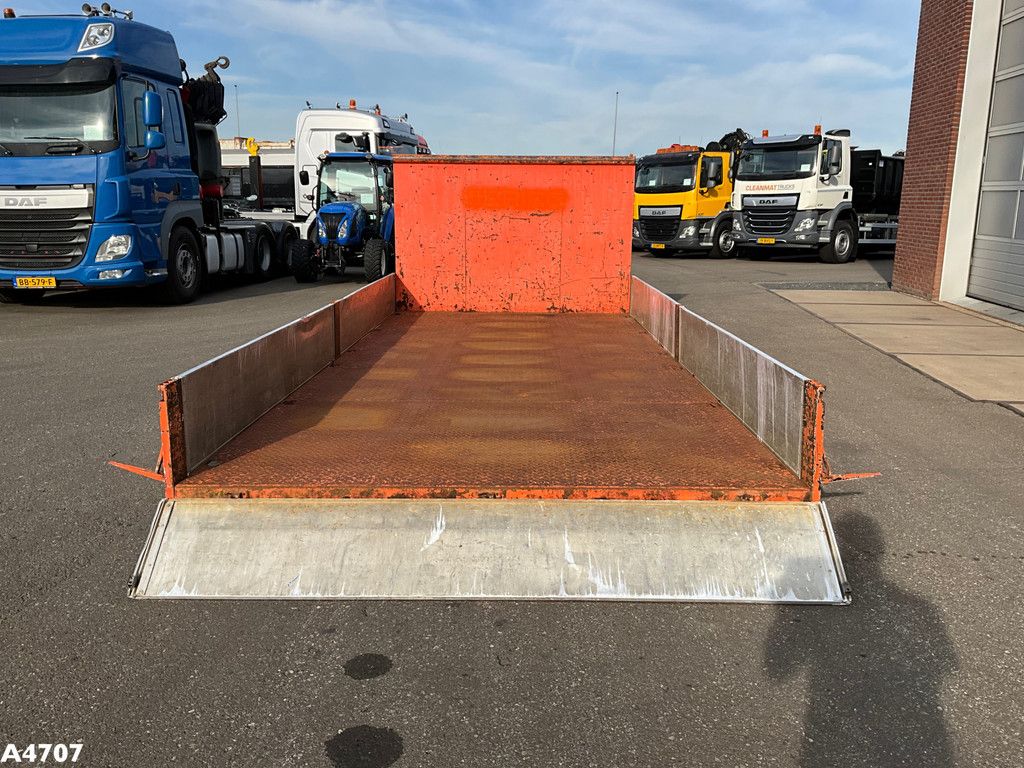 Container flatbed met zijborden