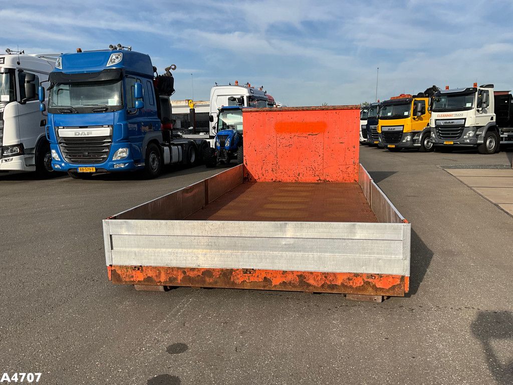 Container flatbed met zijborden
