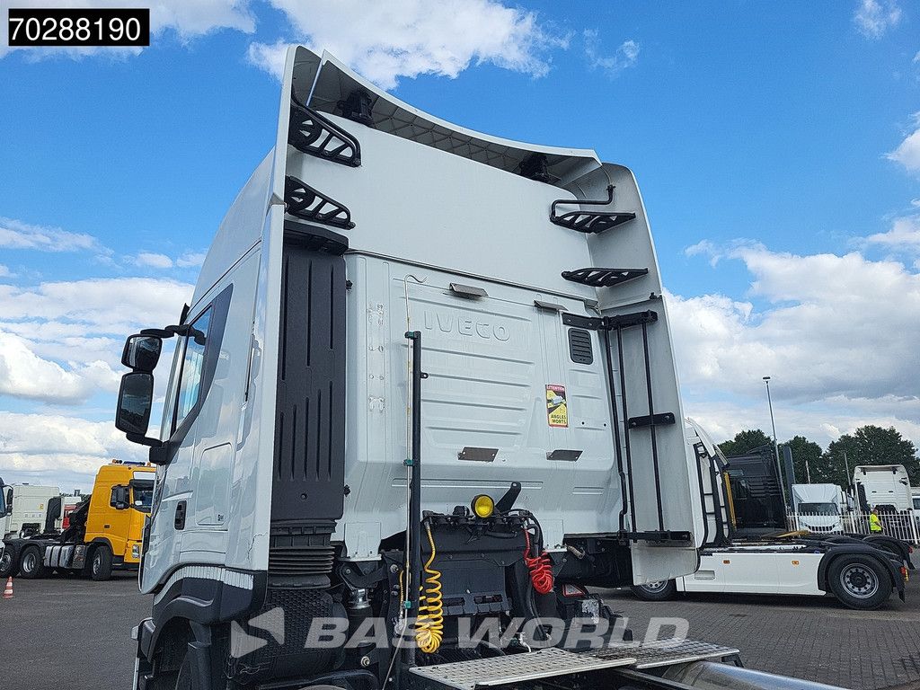 Iveco Stralis 400 4X2 Retarder Standairco 2xTanks LNG ACC Euro 6