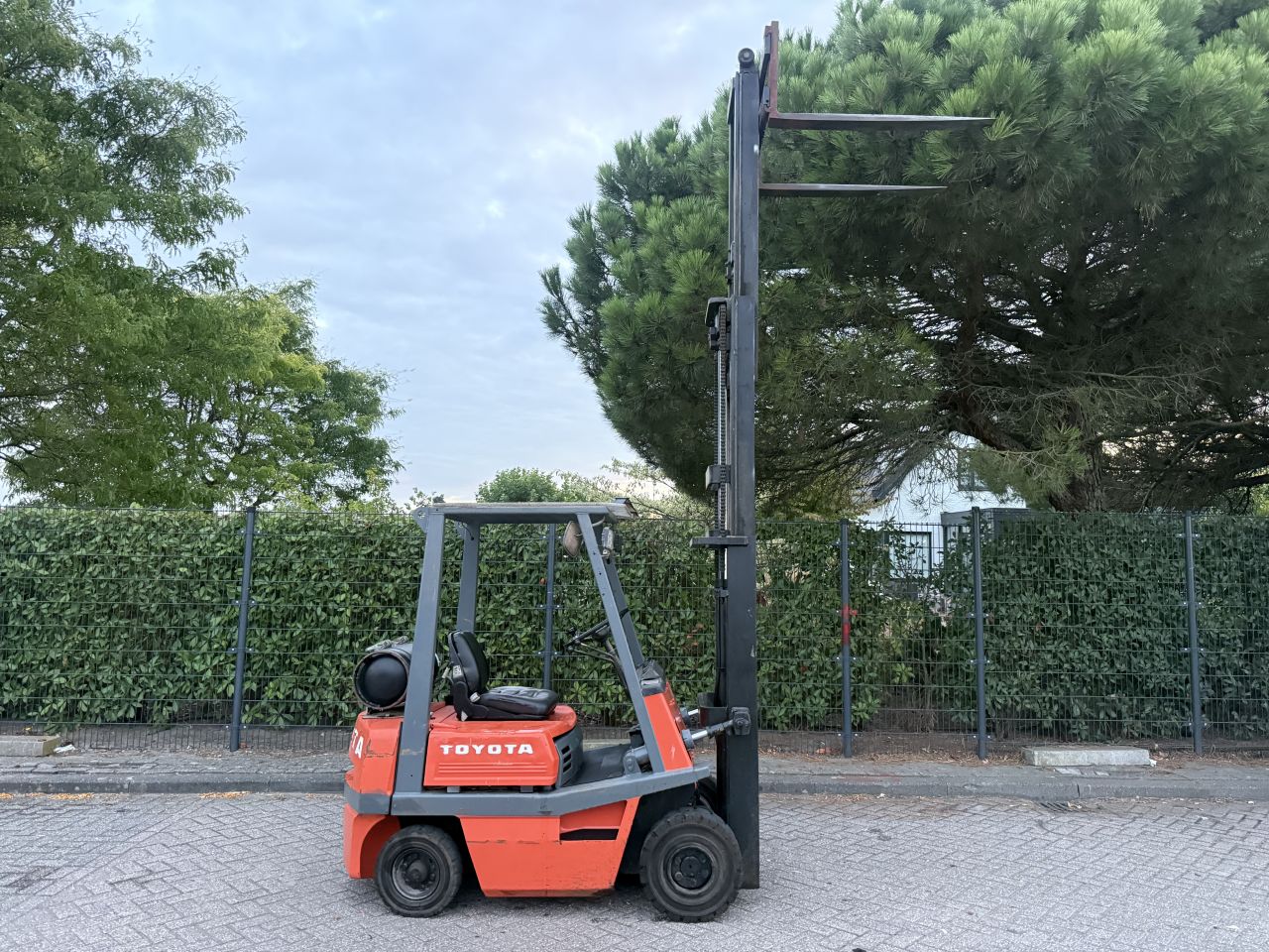 Toyota 1800KG LPG heftruck luchtbanden automaat verlichting