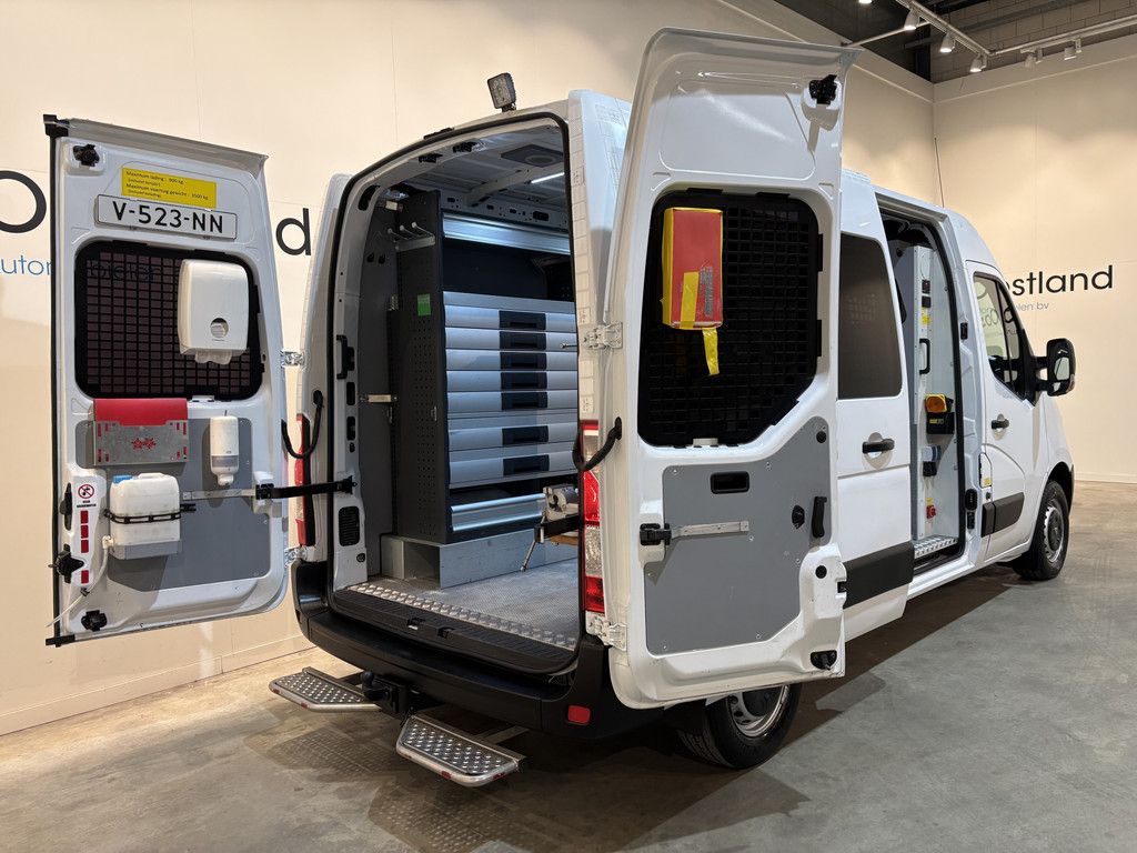 Renault Master 2.3 dCi L2H2 145 PK / Servicebus / Bott Inrichting / Euro 6 / 220V. / Airco / Camera / Trekhaak / Cruise Control / 40.000 KM !!