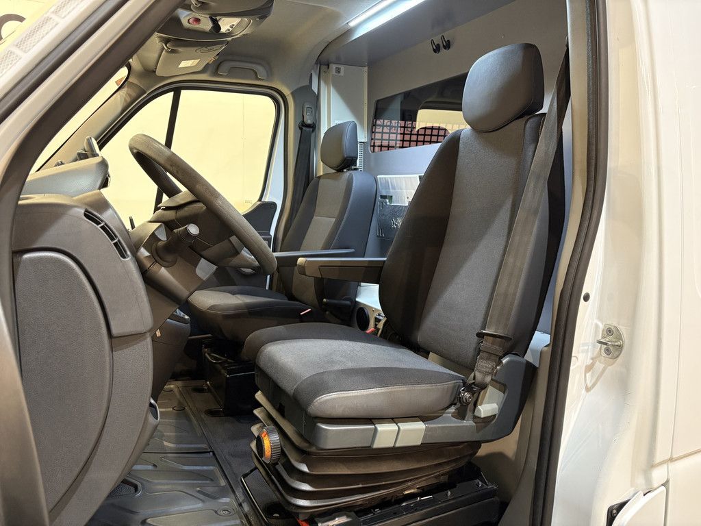 Renault Master 2.3 dCi L2H2 145 PK / Servicebus / Bott Inrichting / Euro 6 / 220V. / Airco / Camera / Trekhaak / Cruise Control / 40.000 KM !!