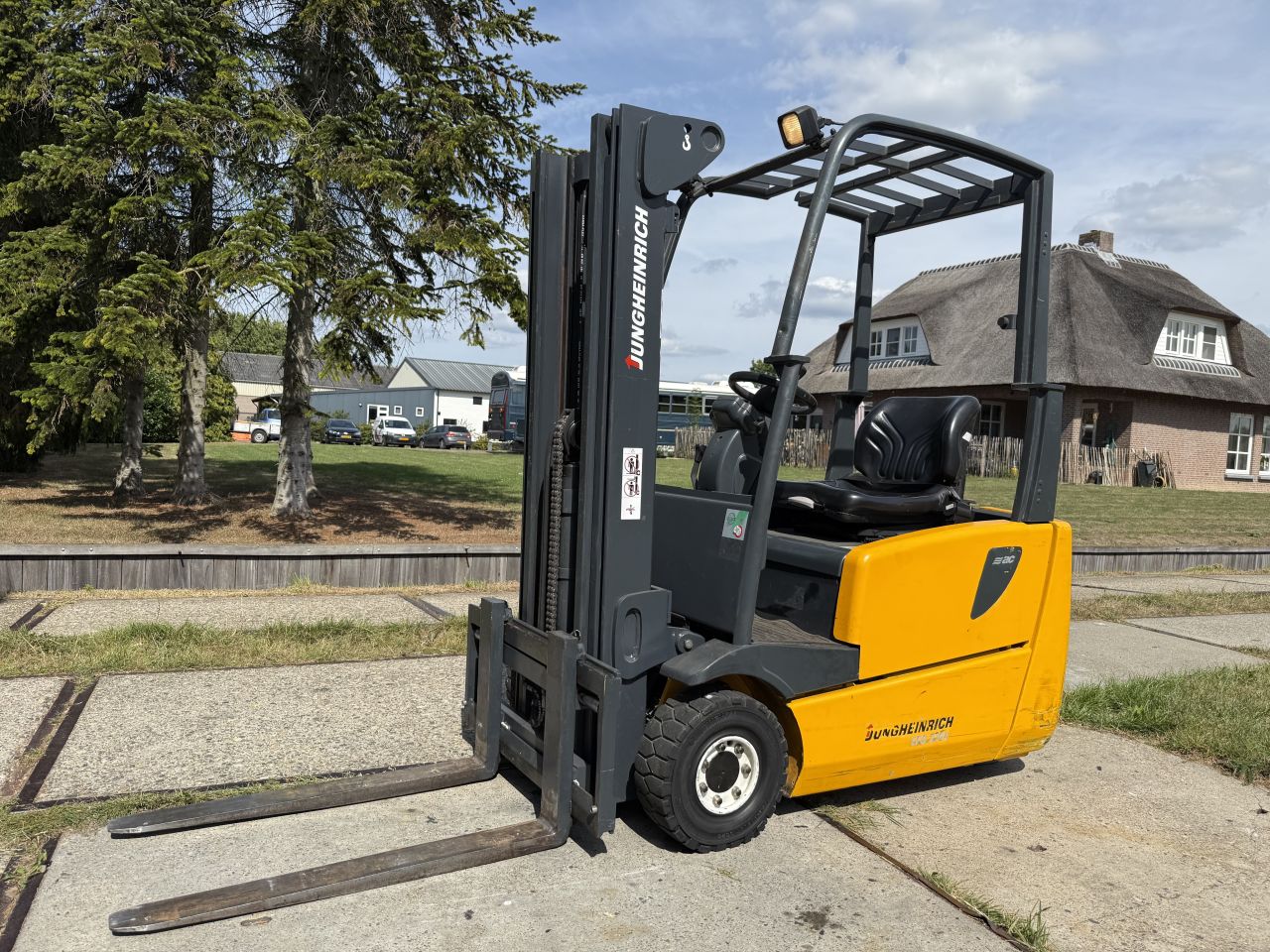 Jungheinrich 1600KG 3-delig Sideshift 4e ventiel 2019 accu