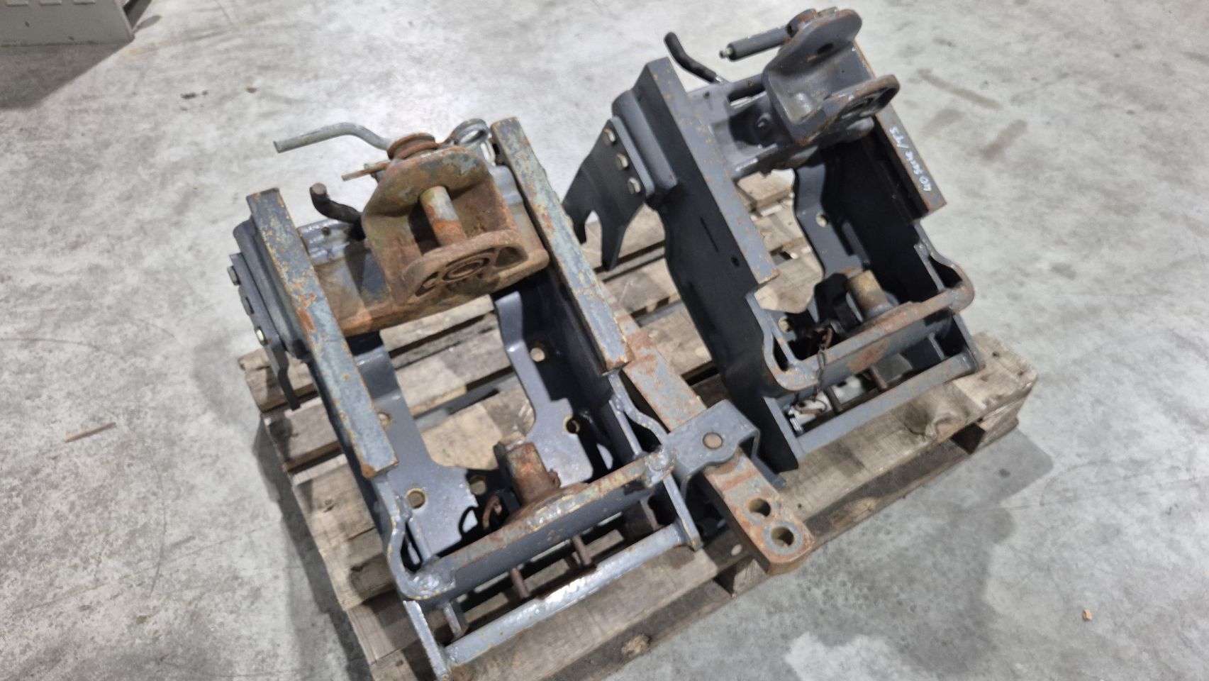 Sauermann trekhaakrail slede New Holland