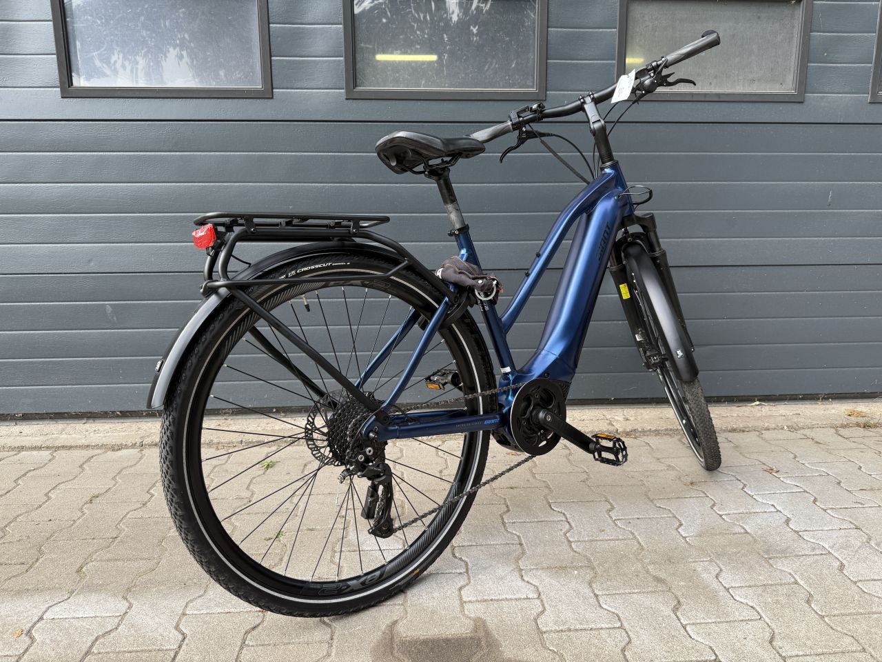 Giant Explore E plus , Ebike - 4958km - Incl btw en fact